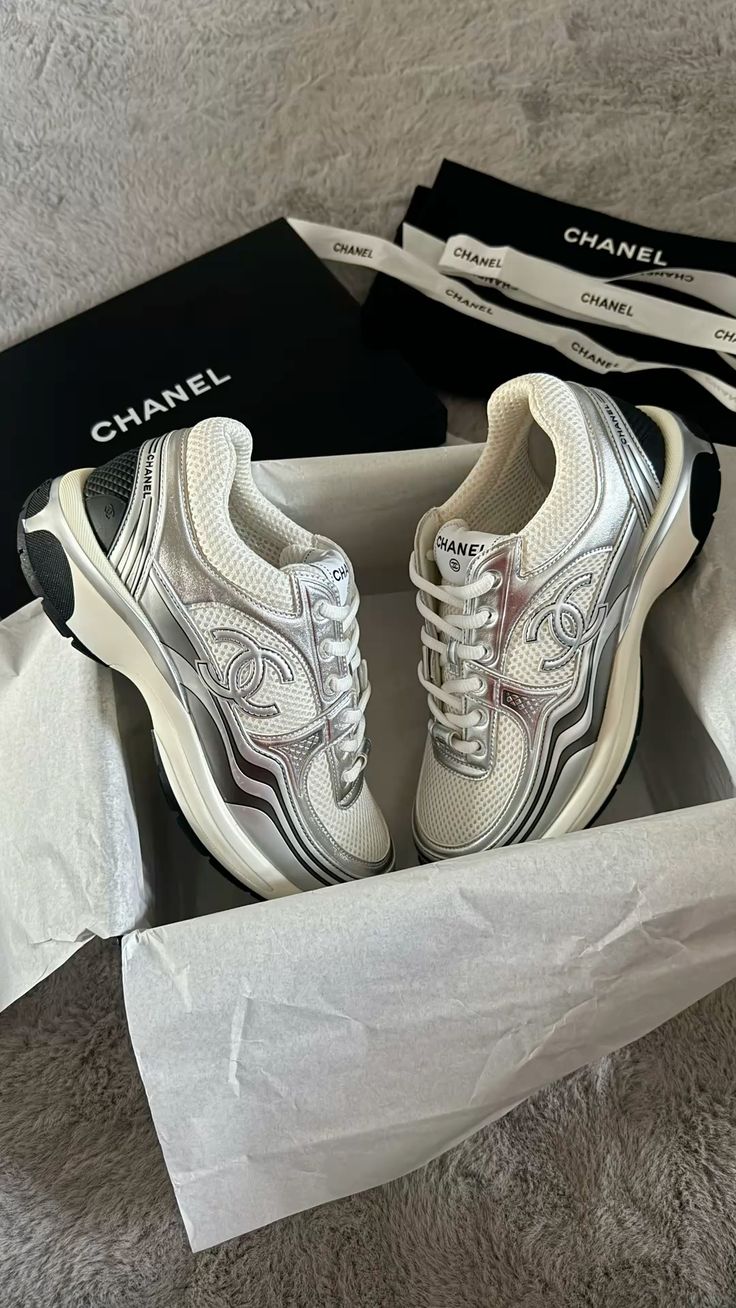 Luxury Sneaker Grey